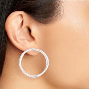 Gorjana Jewelry - Beautiful Gorjana Quinn Hoop Earrings Gorjana Jewelry - Beautiful Gorjana Quinn Hoop Earrings